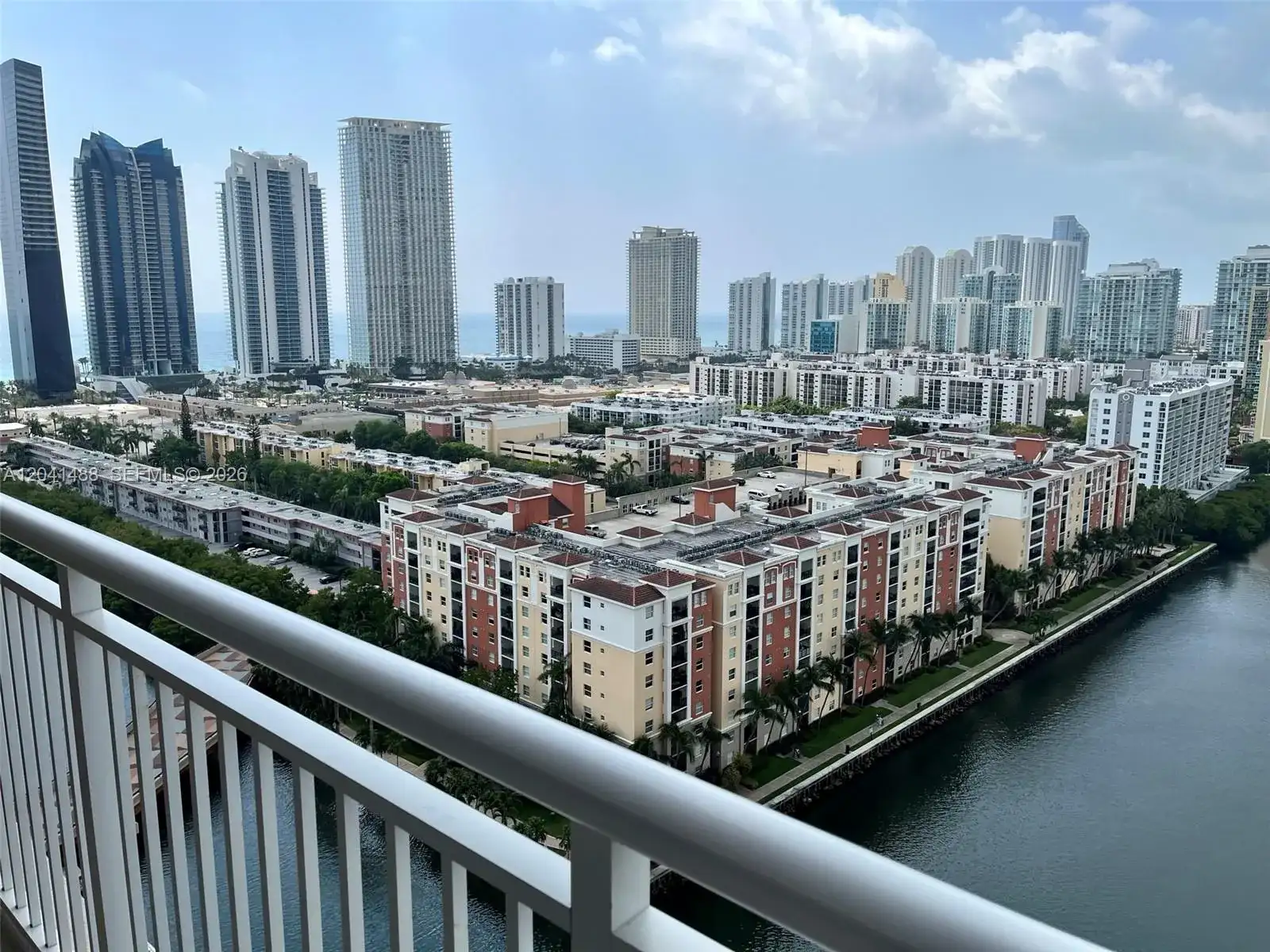 250 174th St # 2301, Sunny Isles Beach FL 33160 photo 2