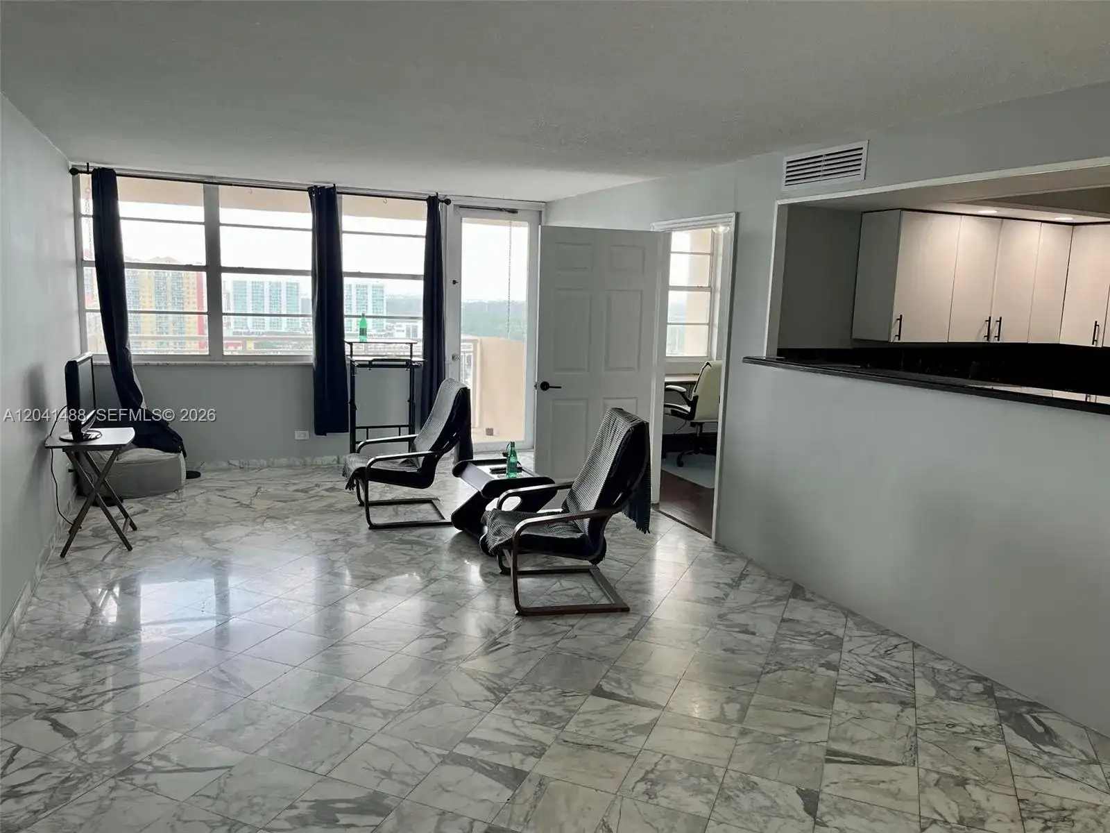 250 174th St # 2301, Sunny Isles Beach FL 33160 photo 4
