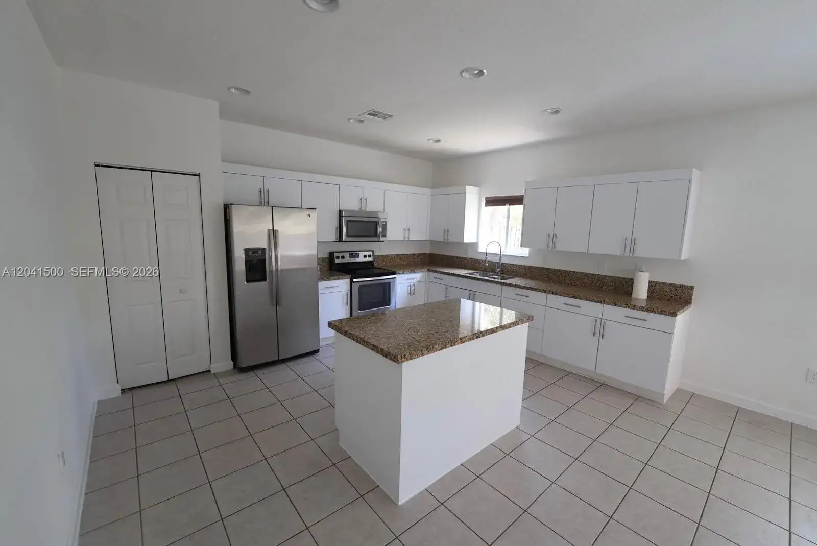 8836 SW 221 TERR, Miami FL 33190 photo 5