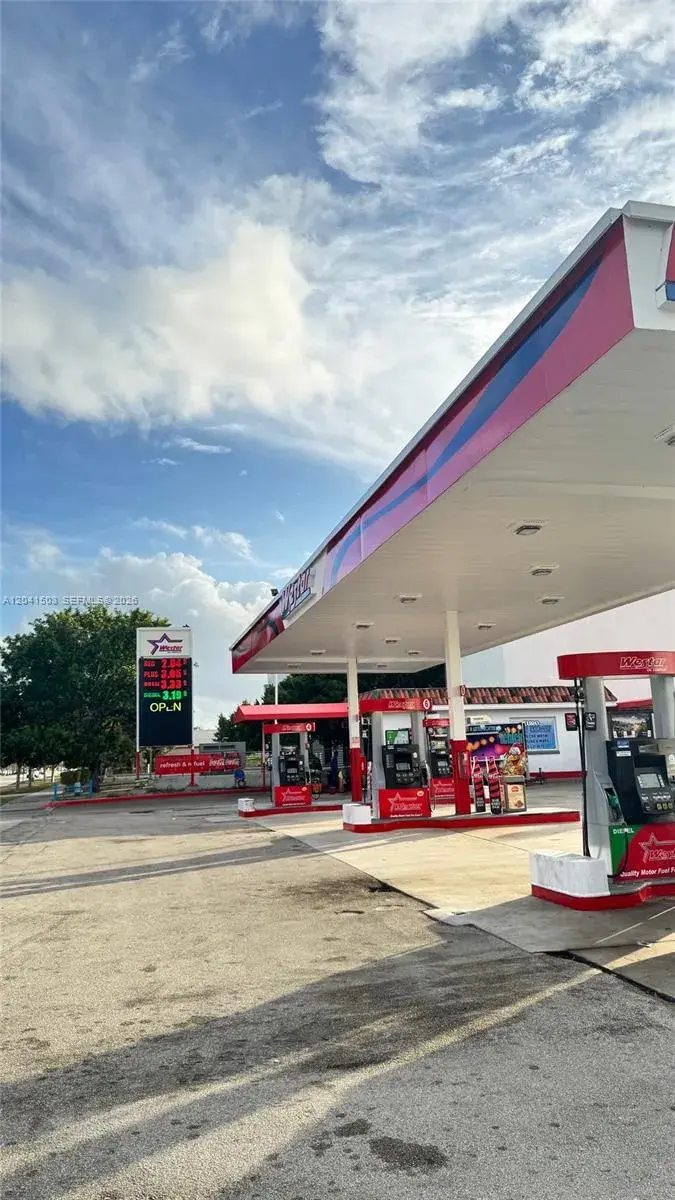 6776 SW 117th Ave, Miami FL 33183