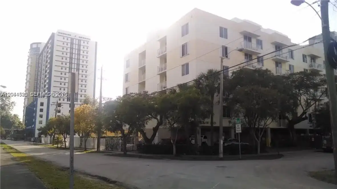 126 SW 17th Rd # 301, Miami FL 33129