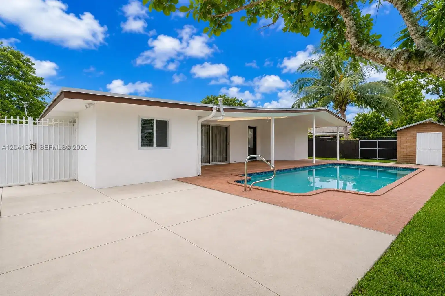 18670 Belview Dr, Cutler Bay FL 33157 photo 2