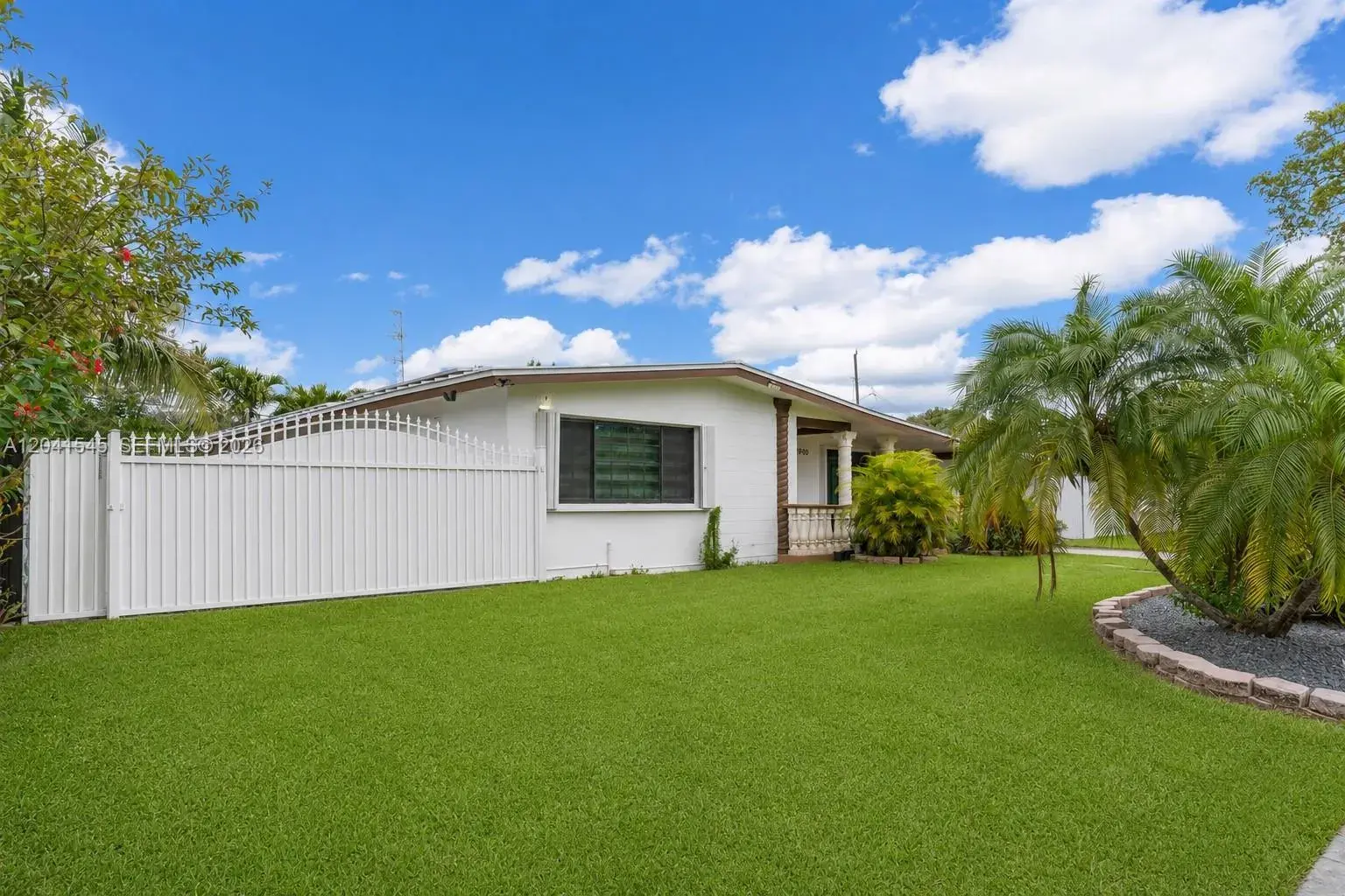 18670 Belview Dr, Cutler Bay FL 33157