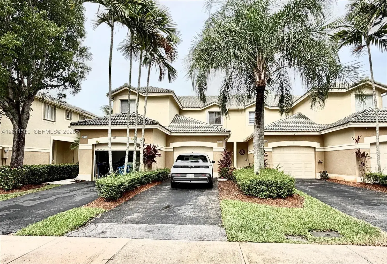 2560 Cordoba Bnd # 2560, Weston FL 33327