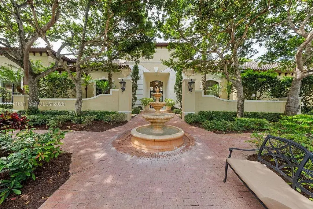 9001 SW 59th Ct, Pinecrest FL 33156