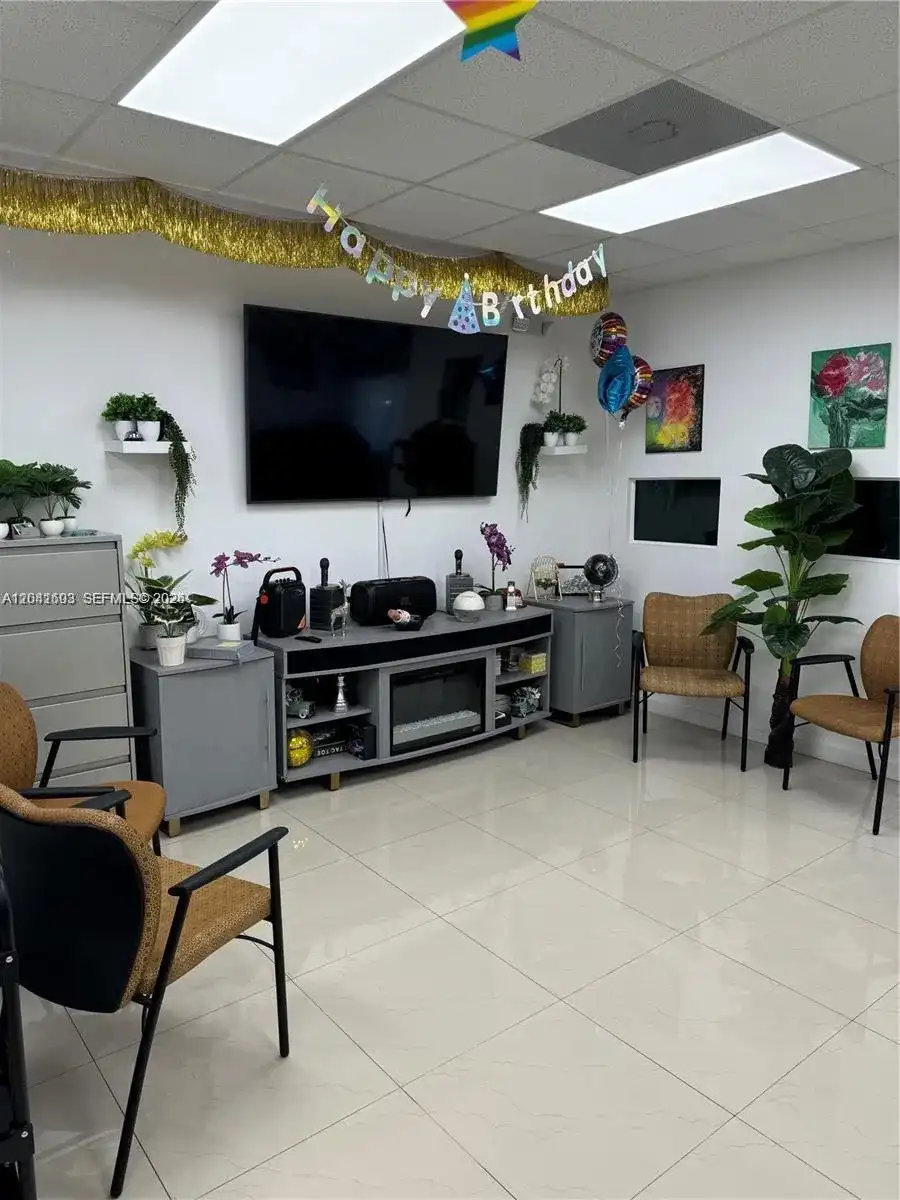 0000 W 20th Ln, Hialeah FL 33016