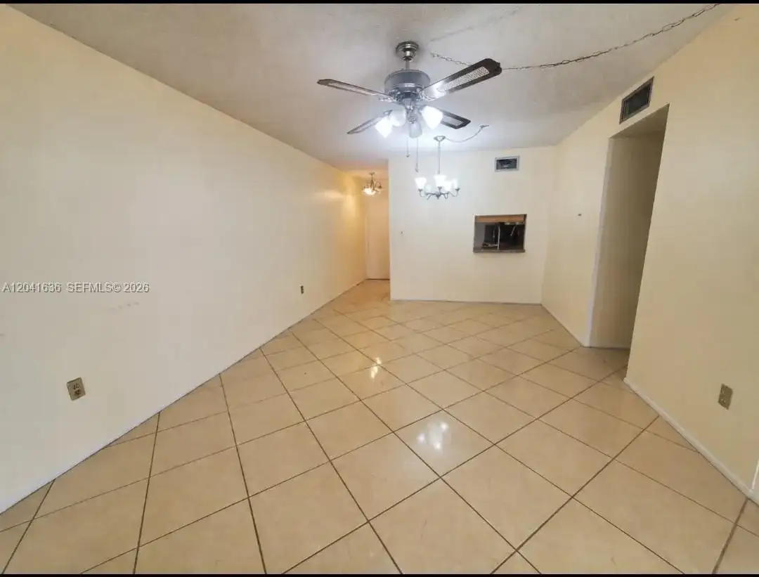 920 NE 169th St # 617, North Miami Beach FL 33162 photo 5
