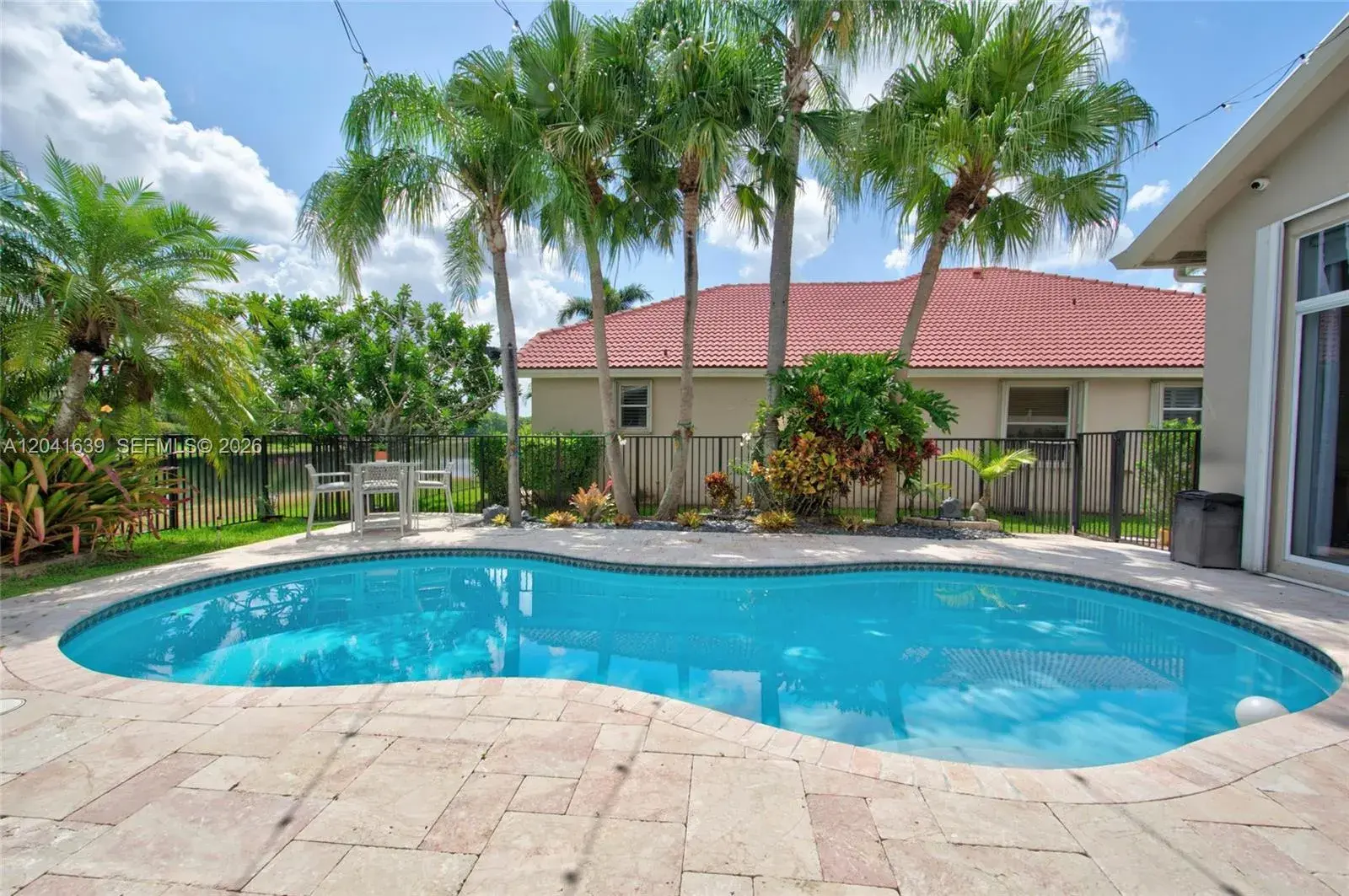 1136 Ginger Cir, Weston FL 33326