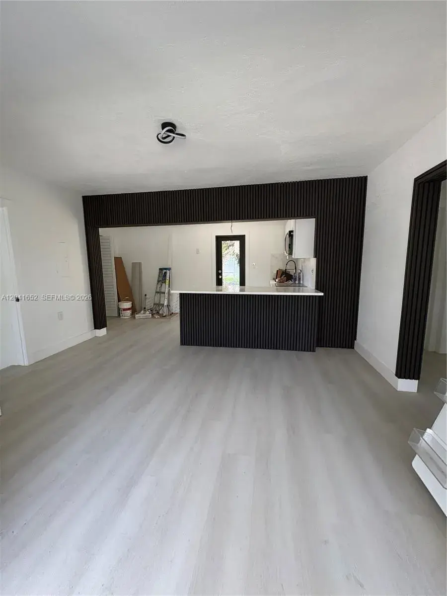 811 NW 65th St, Miami FL 33150