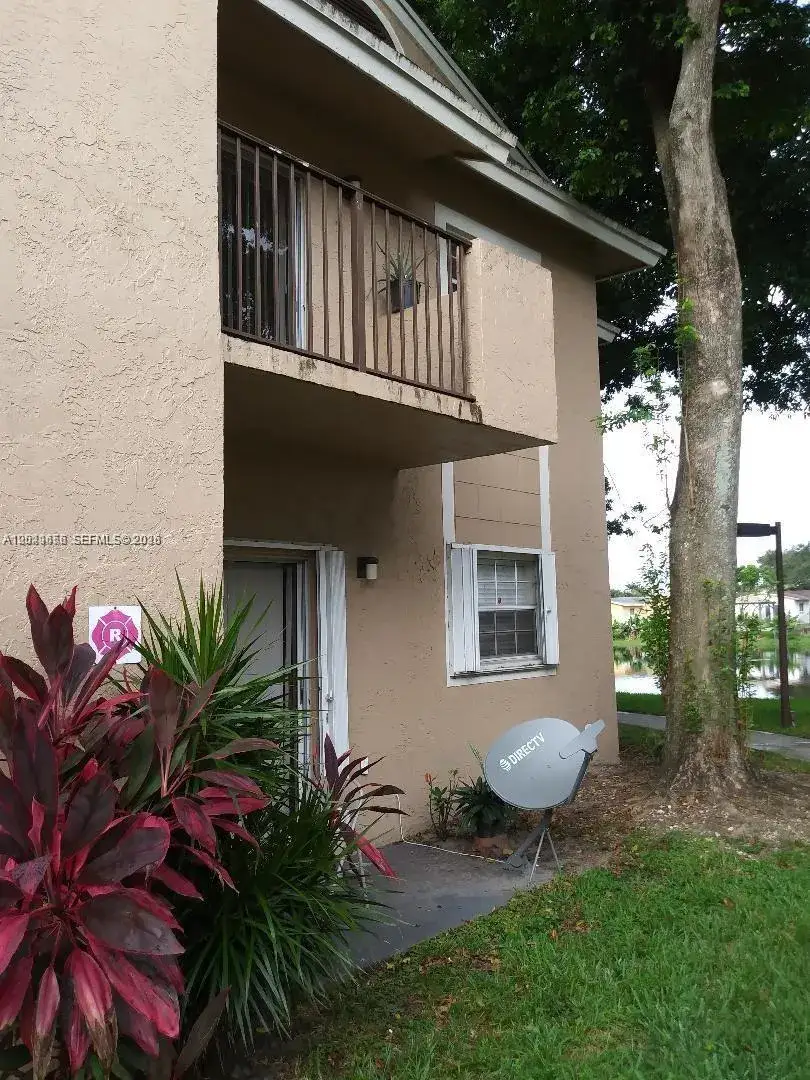 1761 NW 96th Ter # 3H, Pembroke Pines FL 33024