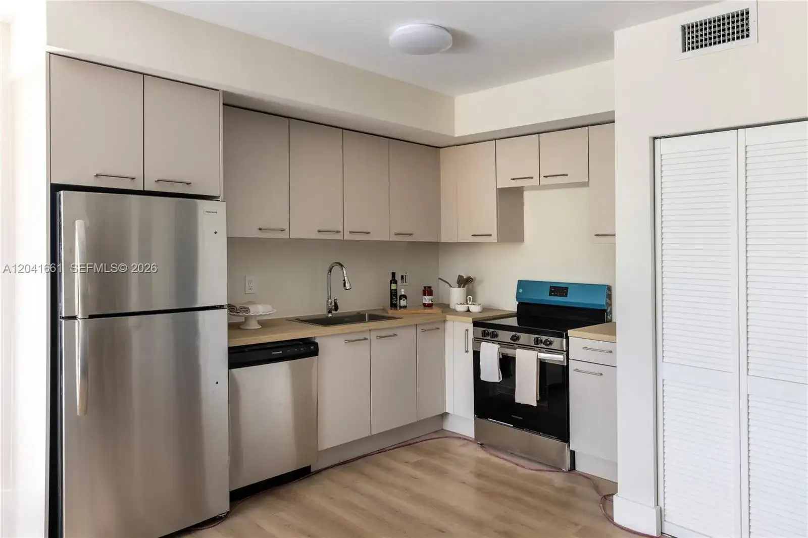 37xx NW 23 Ave # 1, Miami FL 33142 photo 4