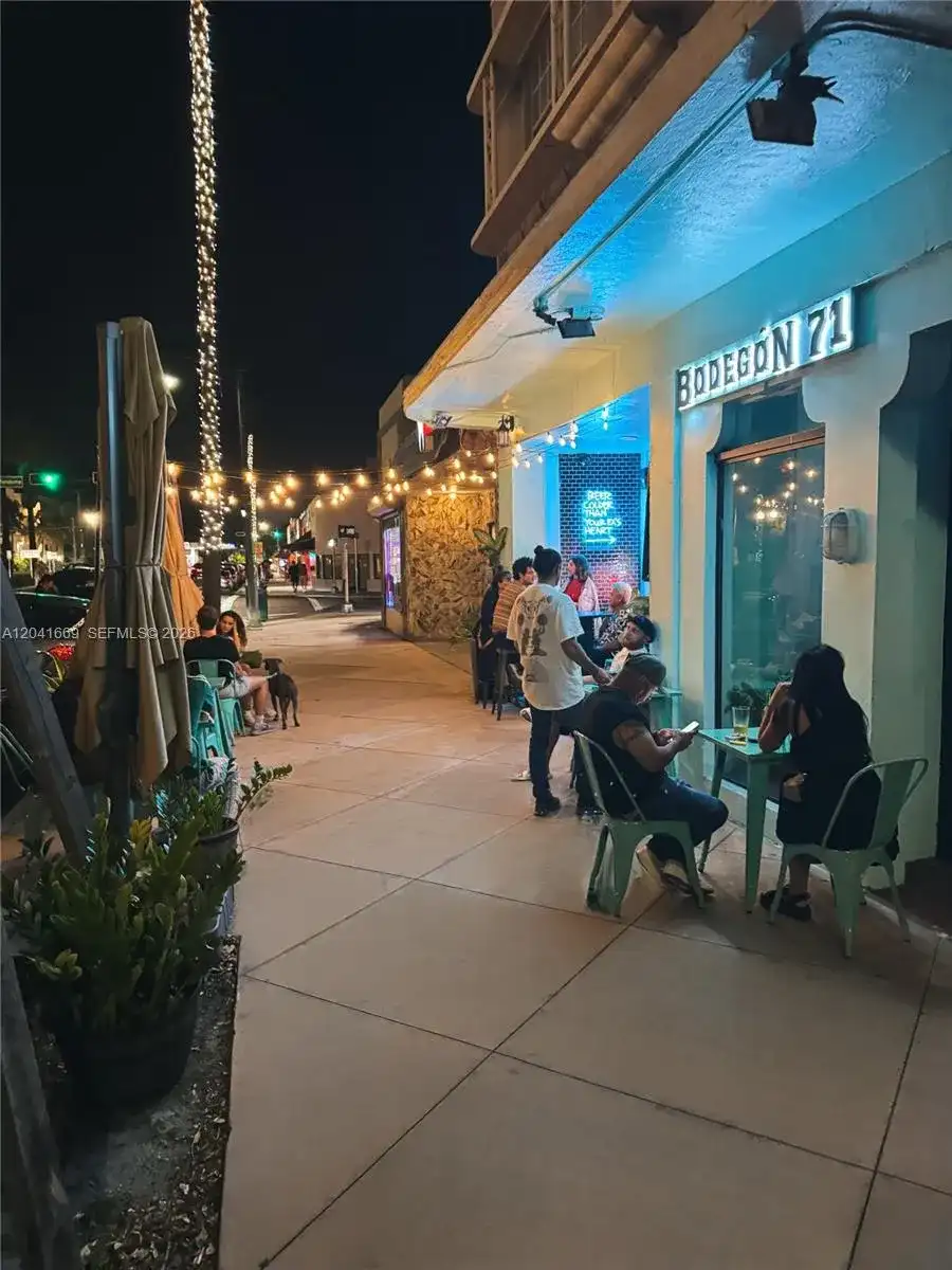 1014 71st St, Miami Beach FL 33141