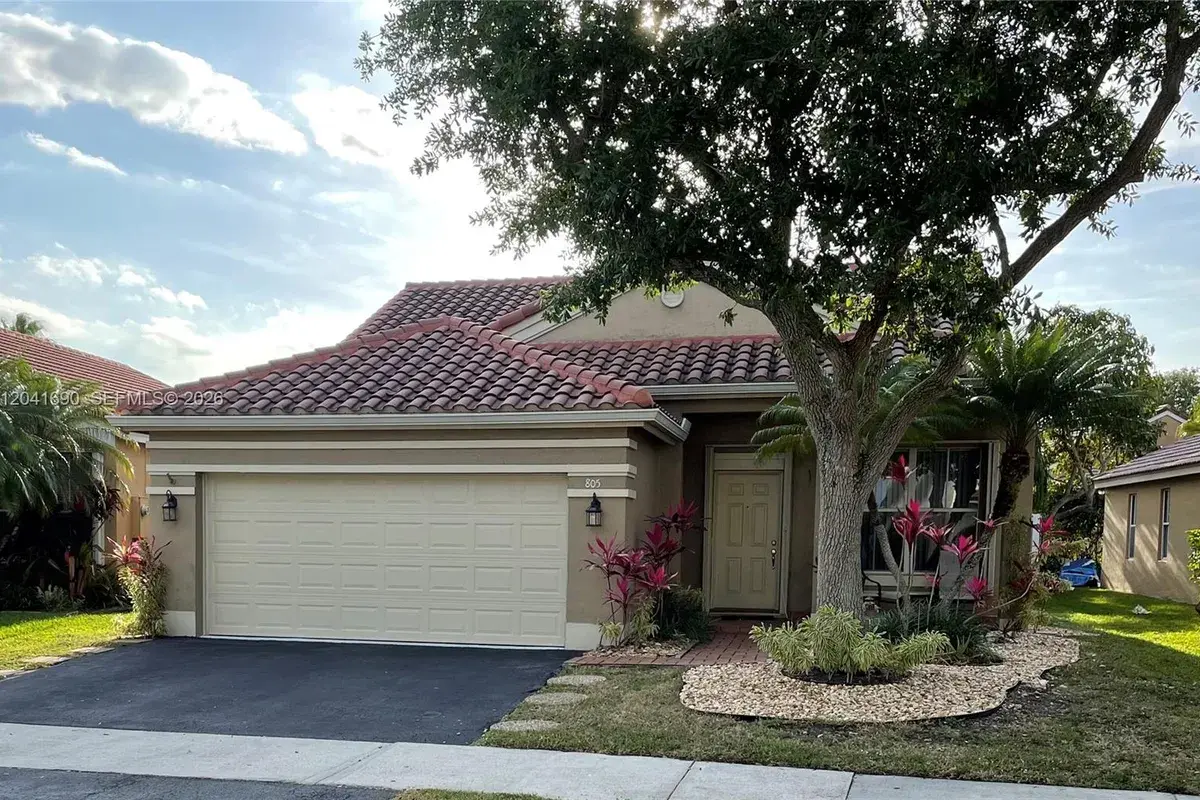 805 Falling Water Rd, Weston FL 33326