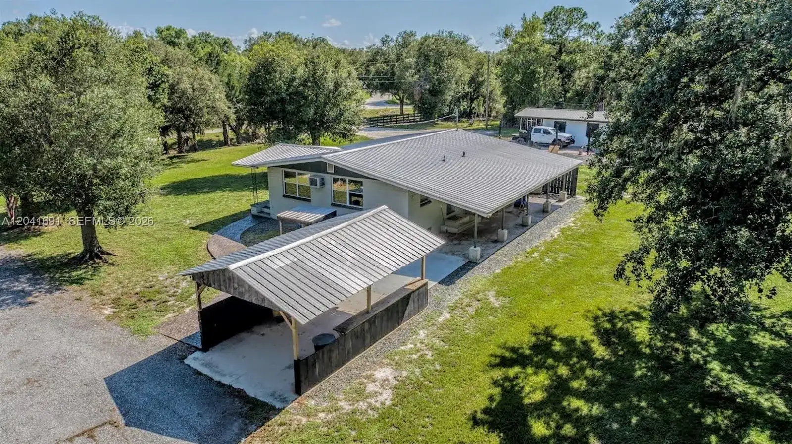 1270 Nobles Rd, La Belle FL 33935 photo 2