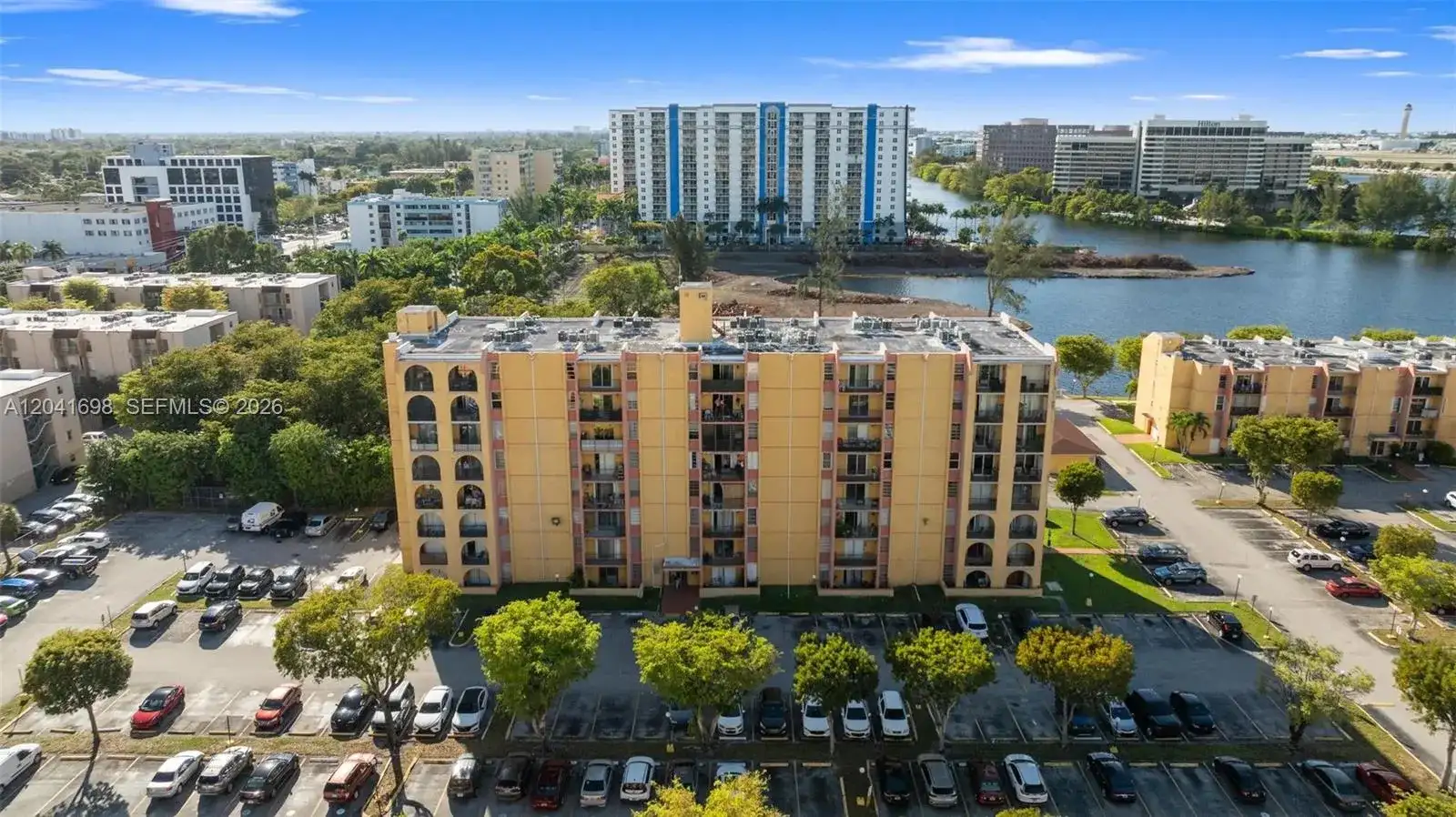 4801 NW 7th St # 16, Miami FL 33126 photo 3