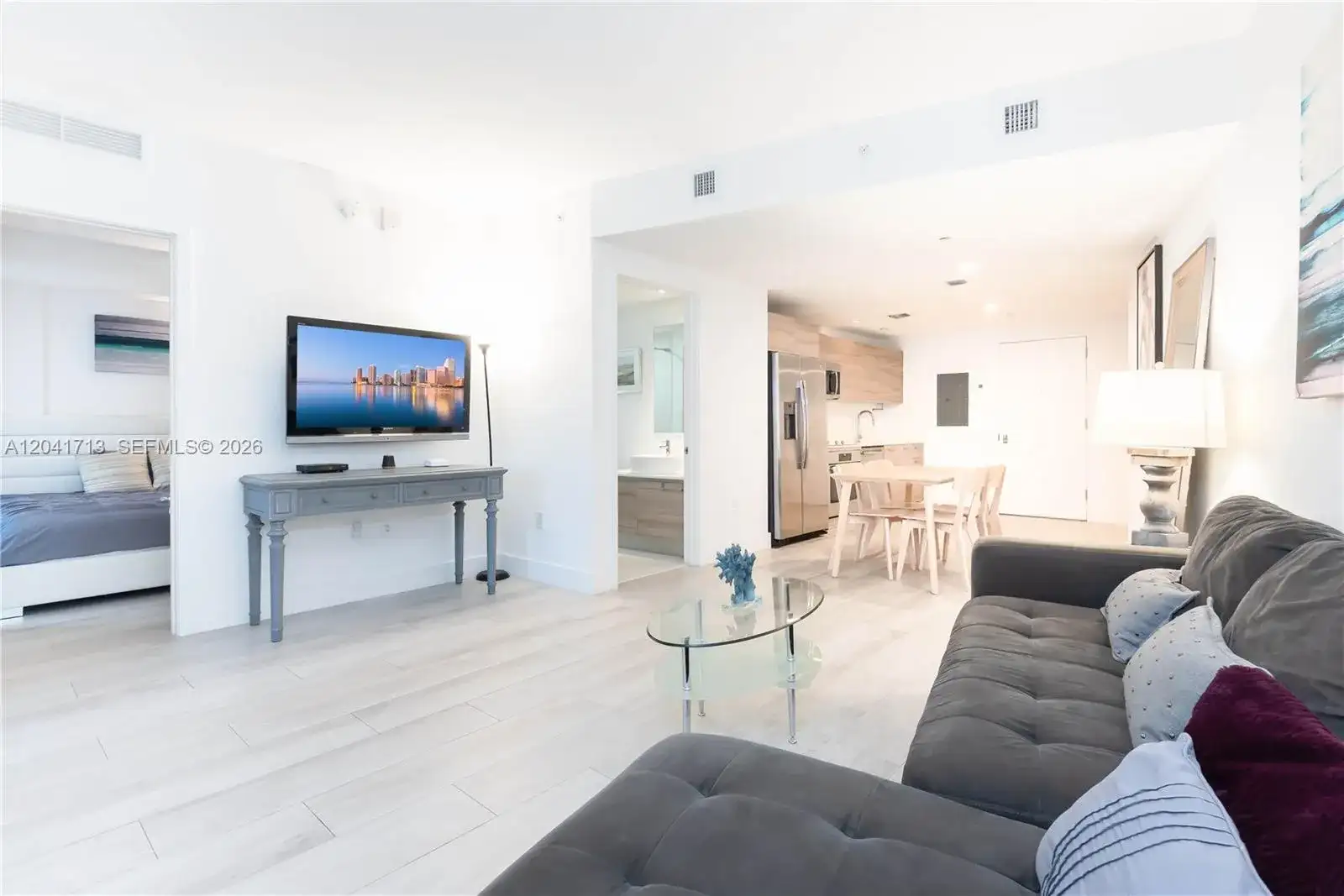 121 NE 34th St # 814, Miami FL 33137 photo 5