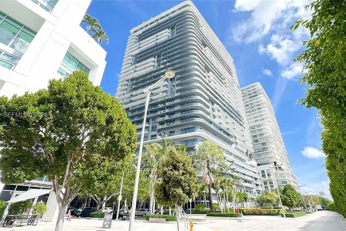 121 NE 34th St # 814, Miami FL 33137