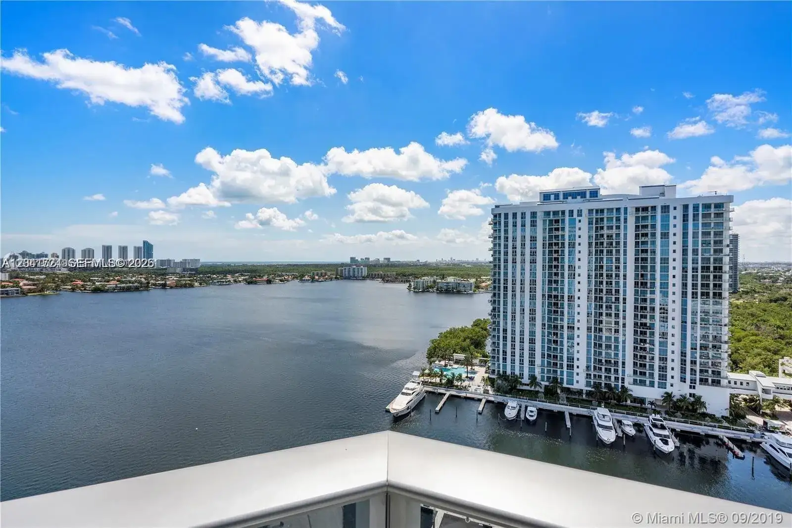 17301 Biscayne Blvd # 1407, North Miami Beach FL 33160
