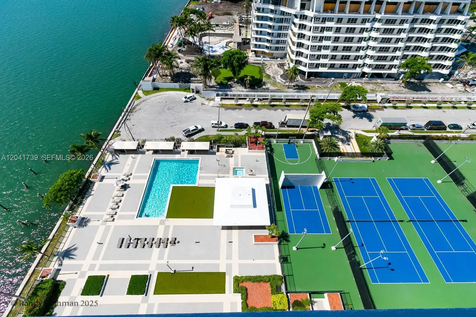 600 NE 36th St # 1820, Miami FL 33137