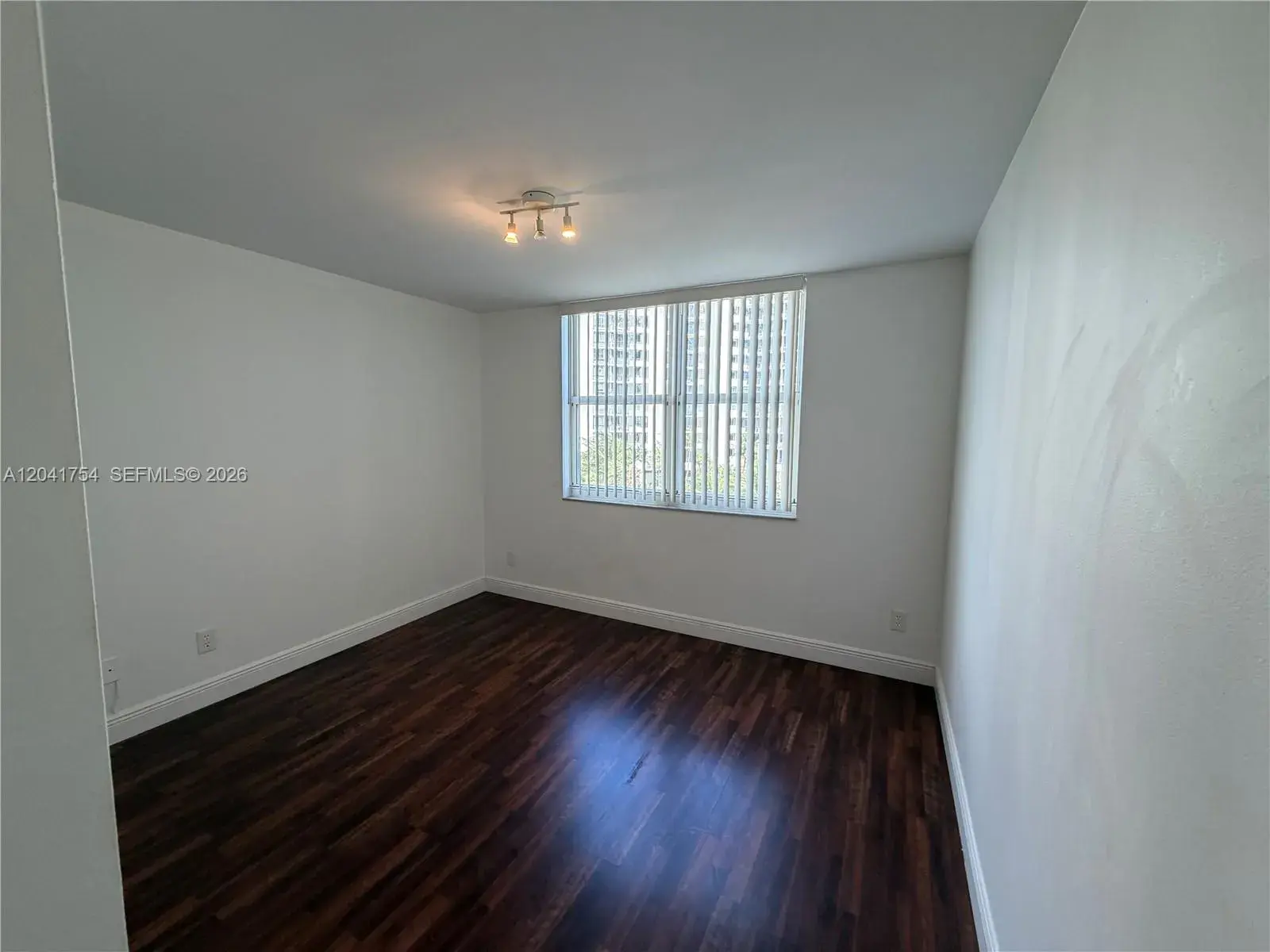 770 Claughton Island Dr # 707, Miami FL 33131