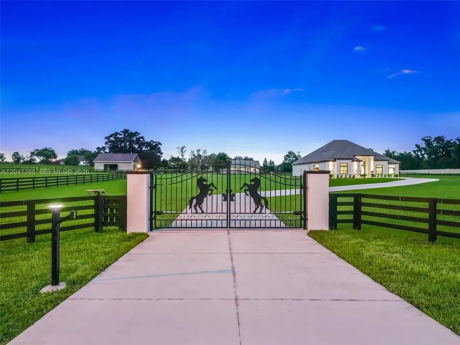 7041 NE 22nd Court Rd, Ocala FL 34479 photo 2
