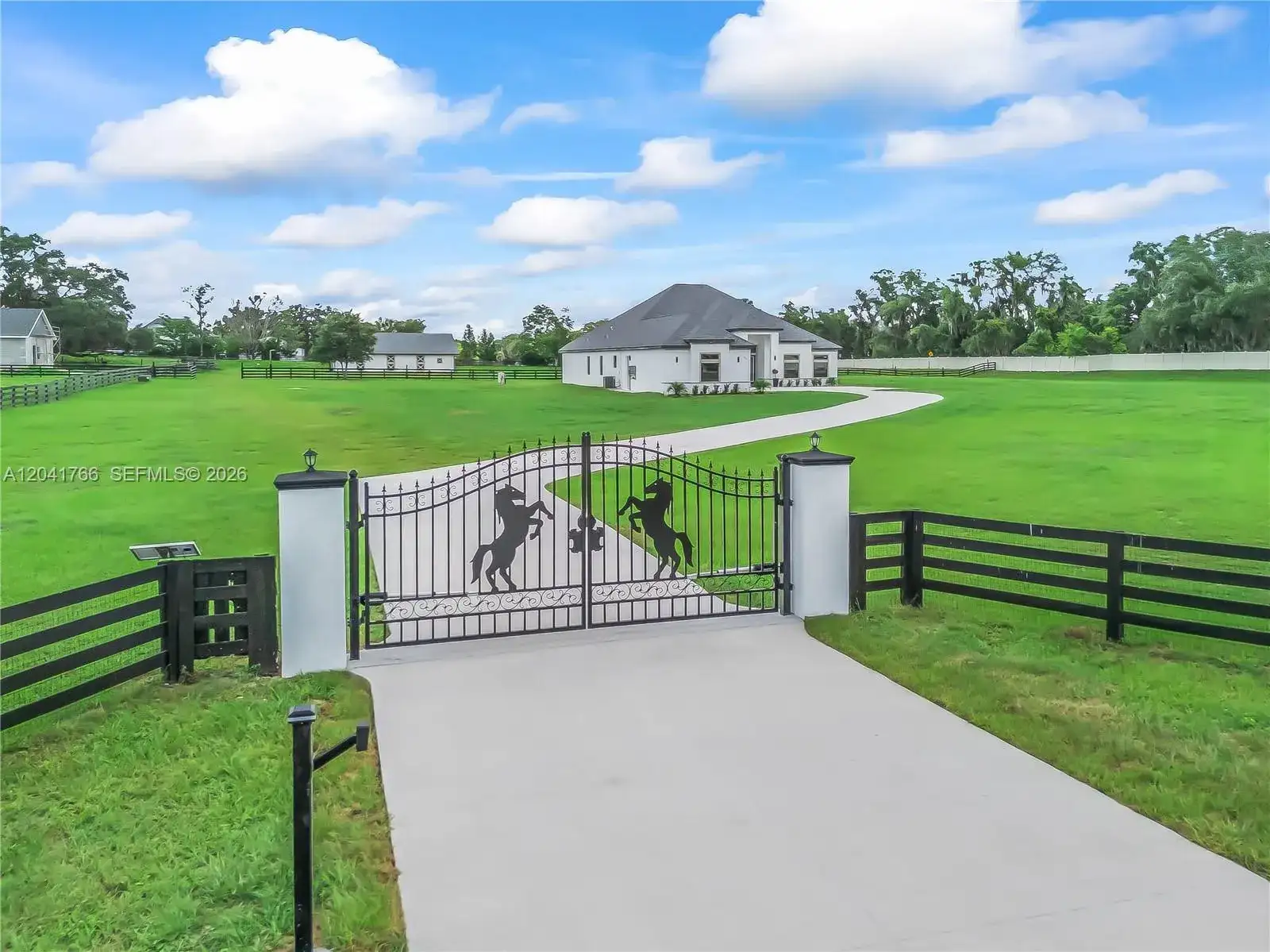 7041 NE 22nd Court Rd, Ocala FL 34479 photo 4