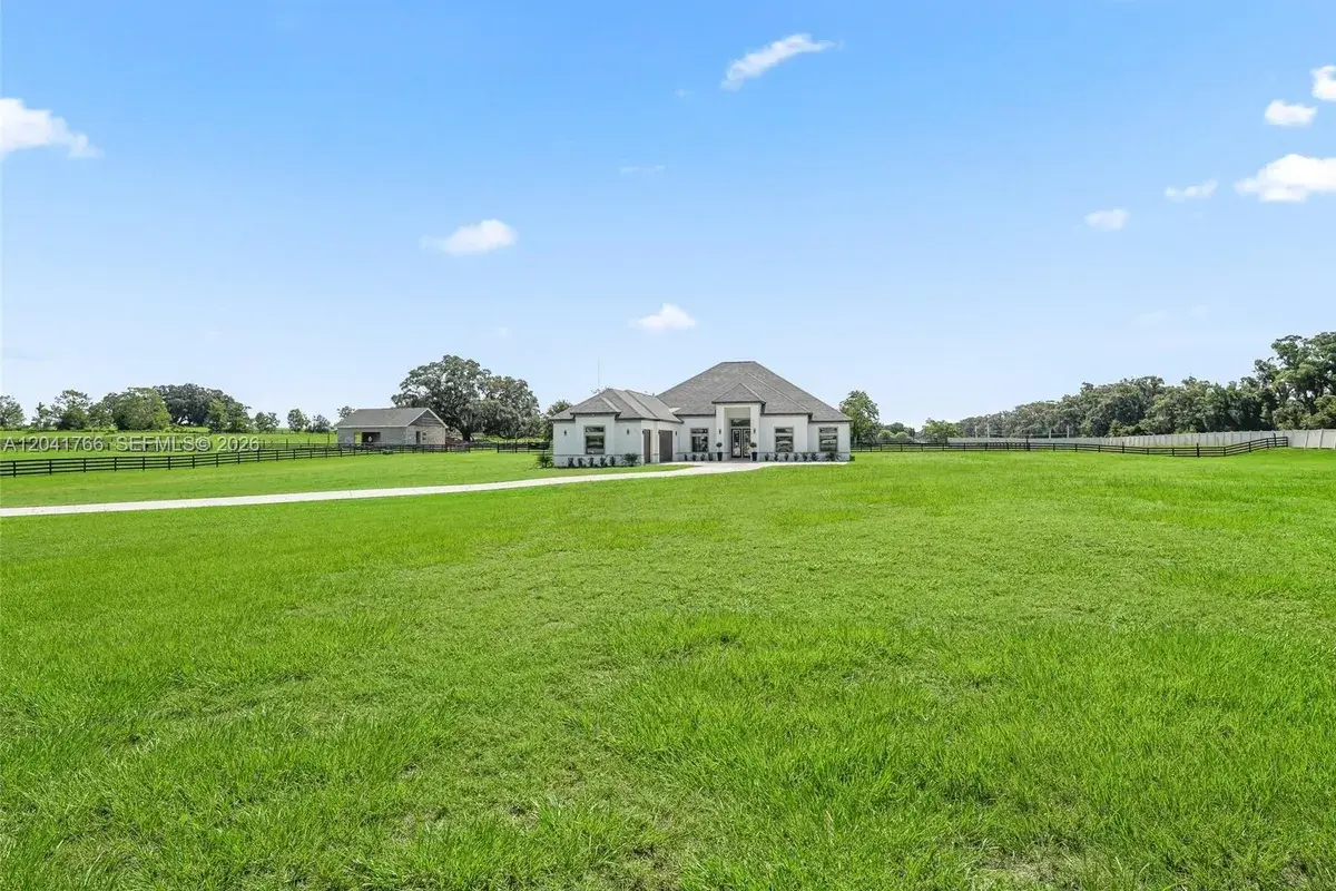 7041 NE 22nd Court Rd, Ocala FL 34479