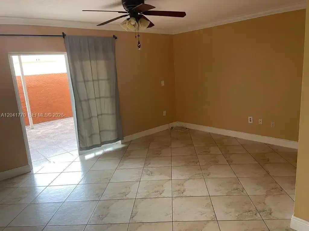 10851 SW 6th St # 5, Sweetwater FL 33174 photo 4
