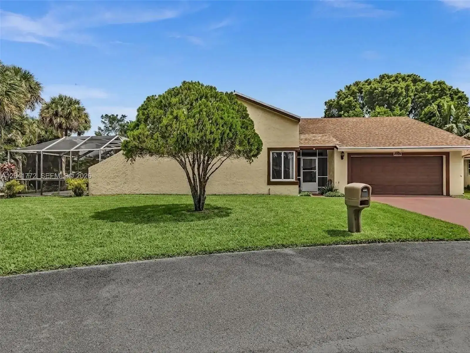 8813 Paradise Ct # 8813, Tamarac FL 33321 photo 2