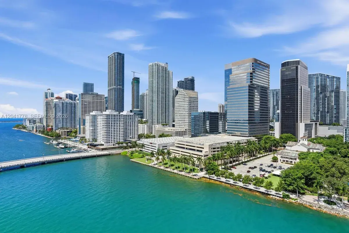 701 Brickell Key Blvd # 1903, Miami FL 33131