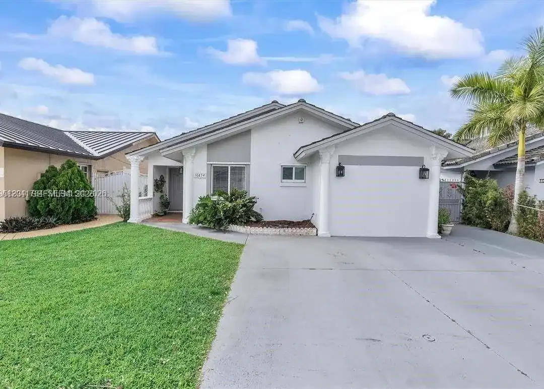 16834 NW 70th Ave, Hialeah FL 33015