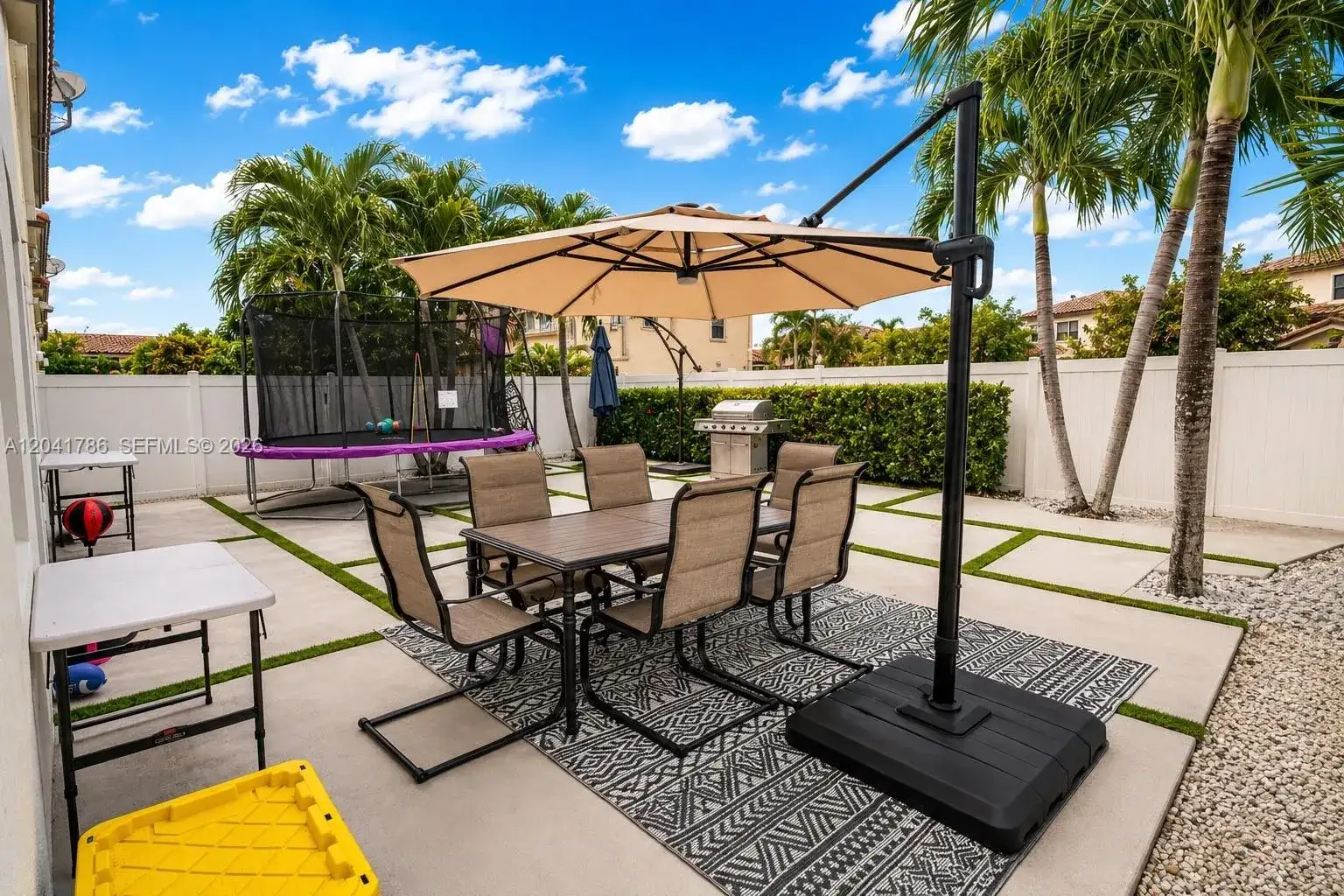 8821 W 34th Ct, Hialeah FL 33018 photo 3