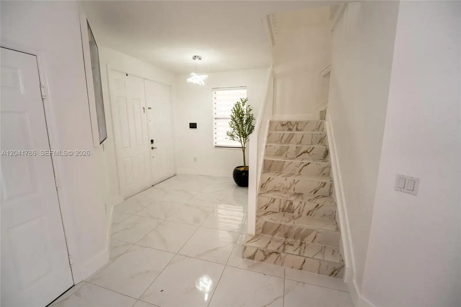 8821 W 34th Ct, Hialeah FL 33018 photo 4