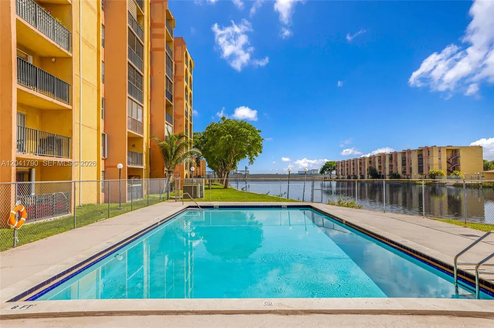 4805 NW 7th St # 15, Miami FL 33126