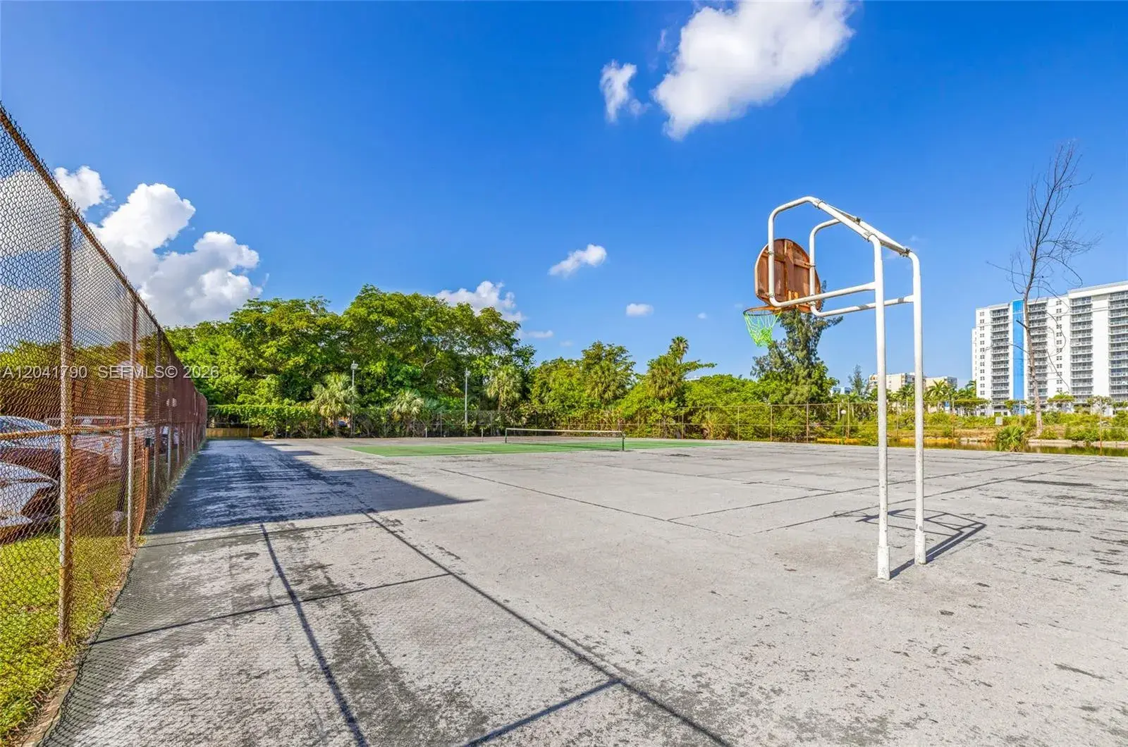 4805 NW 7th St # 15, Miami FL 33126