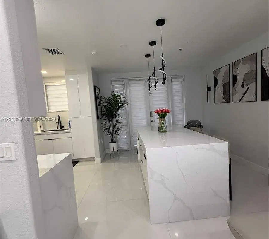 8037 W 36th Ave # 6, Hialeah FL 33018