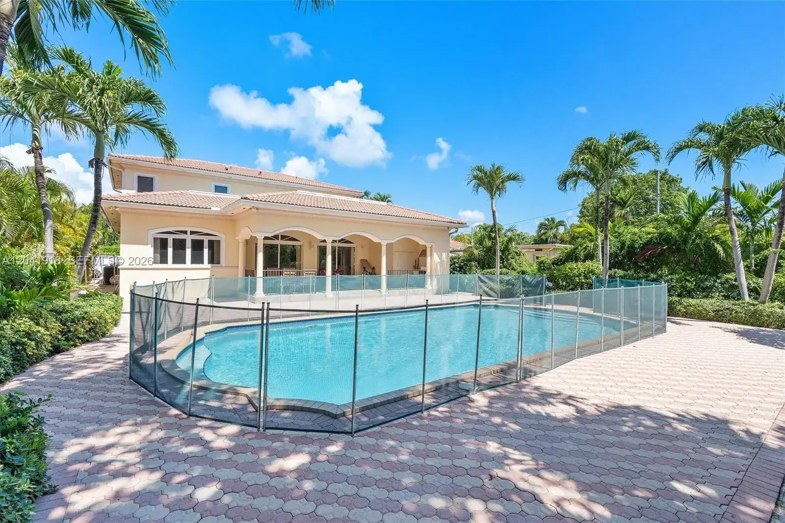 3765 Prairie Ave # 3765, Miami Beach FL 33140 photo 2
