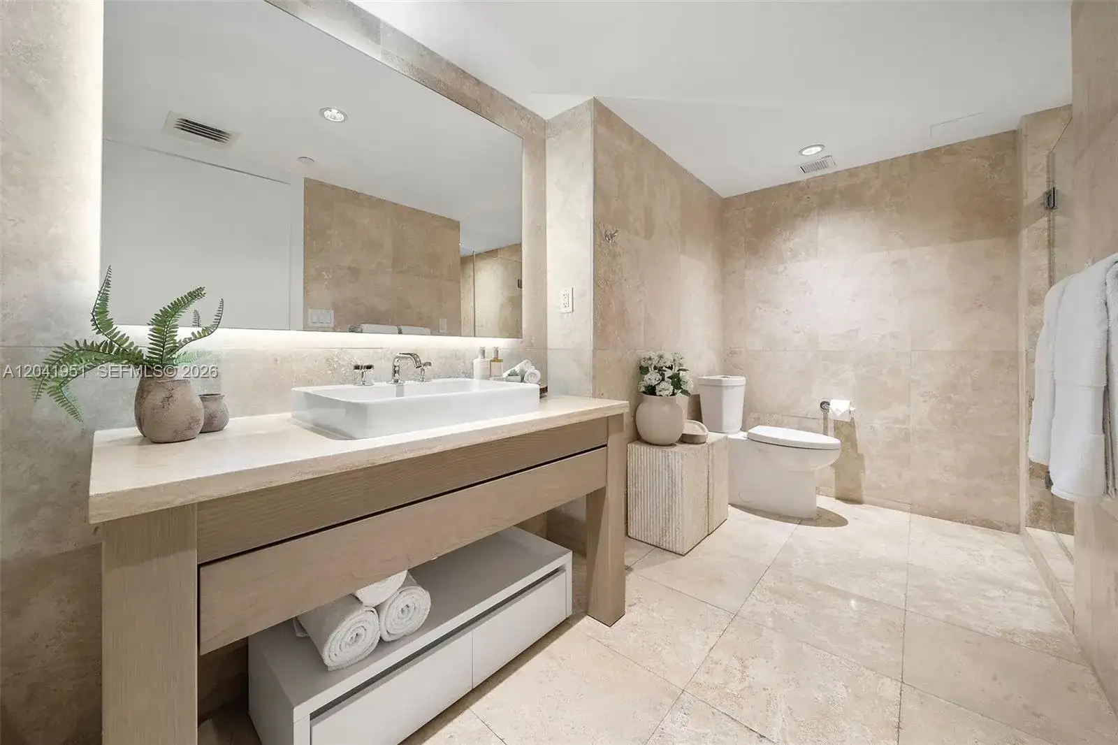 102 24th St # 1213, Miami Beach FL 33139 photo 5