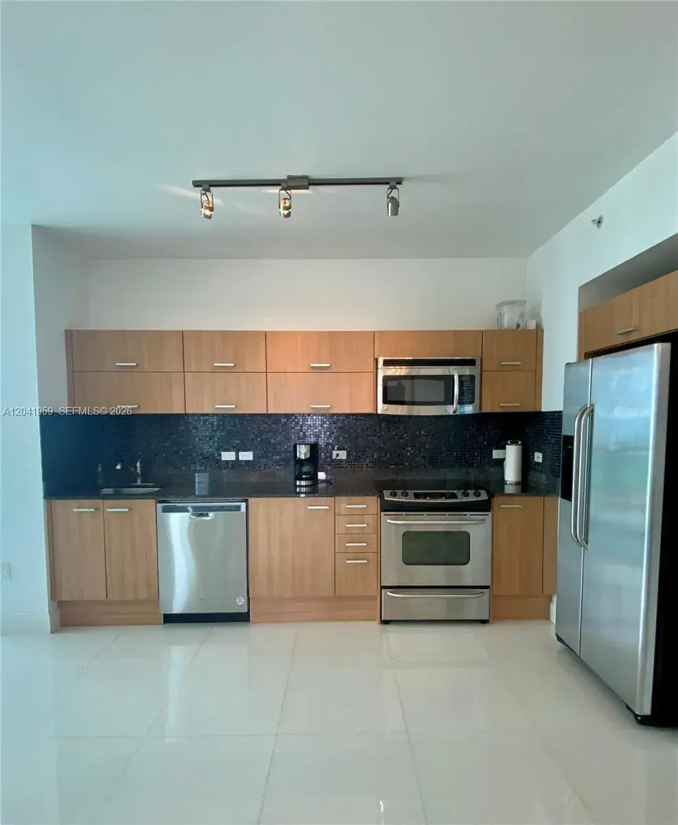 350 S Miami Ave # 3813, Miami FL 33130