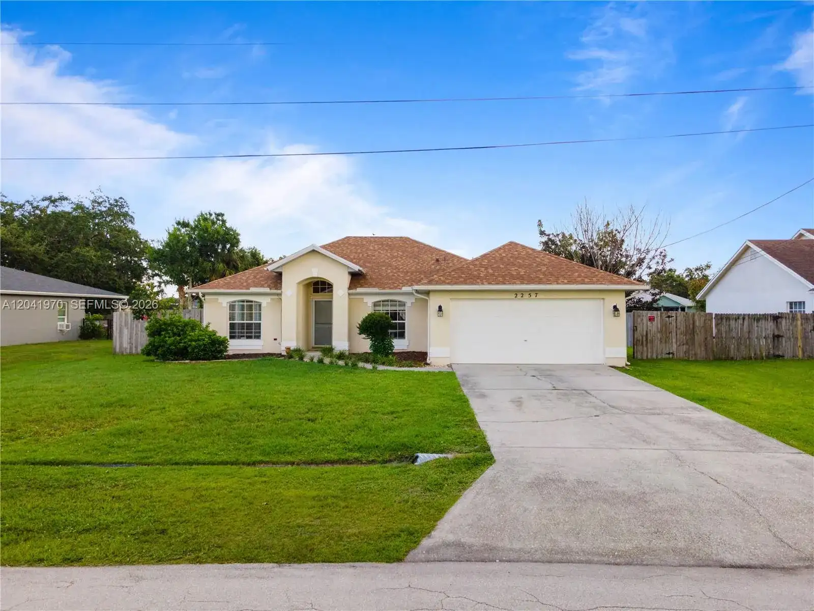 2257 SW Picture Ter, Port St. Lucie FL 34953 photo 2