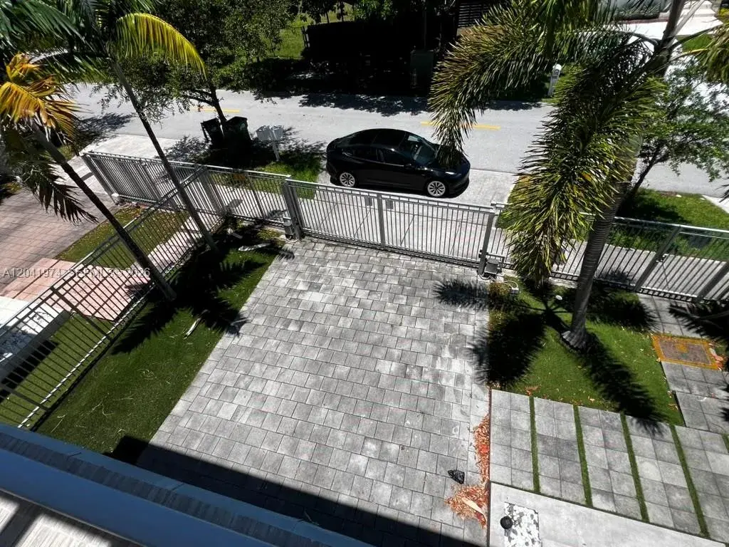 18975 Atlantic Blvd # 18975, Sunny Isles Beach FL 33160