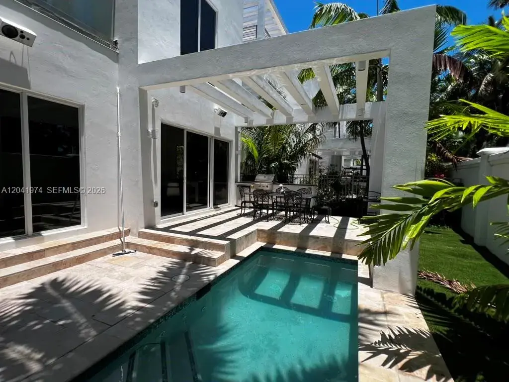 18975 Atlantic Blvd # 18975, Sunny Isles Beach FL 33160