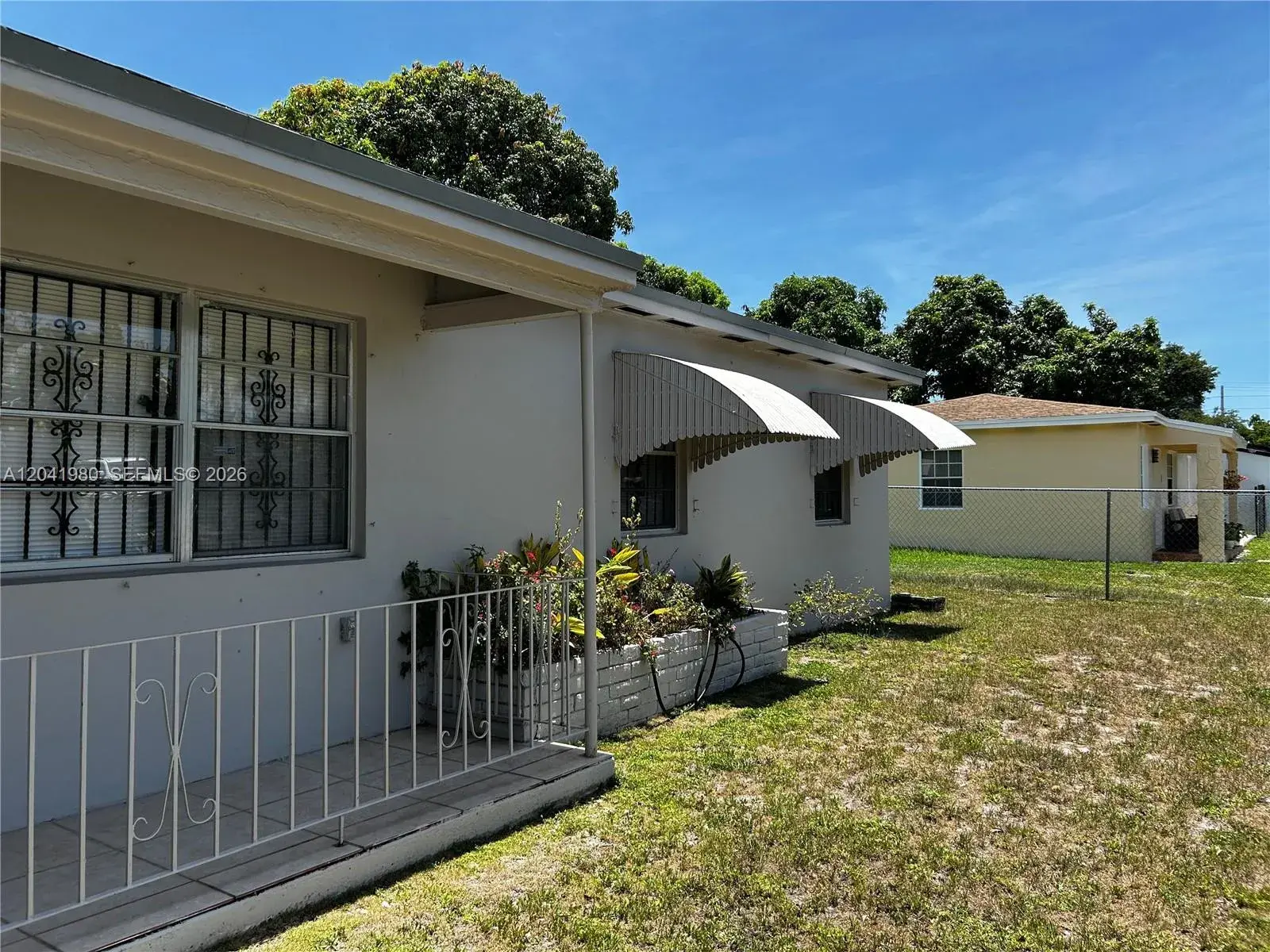 295 NW 189th Ter, Miami Gardens FL 33169