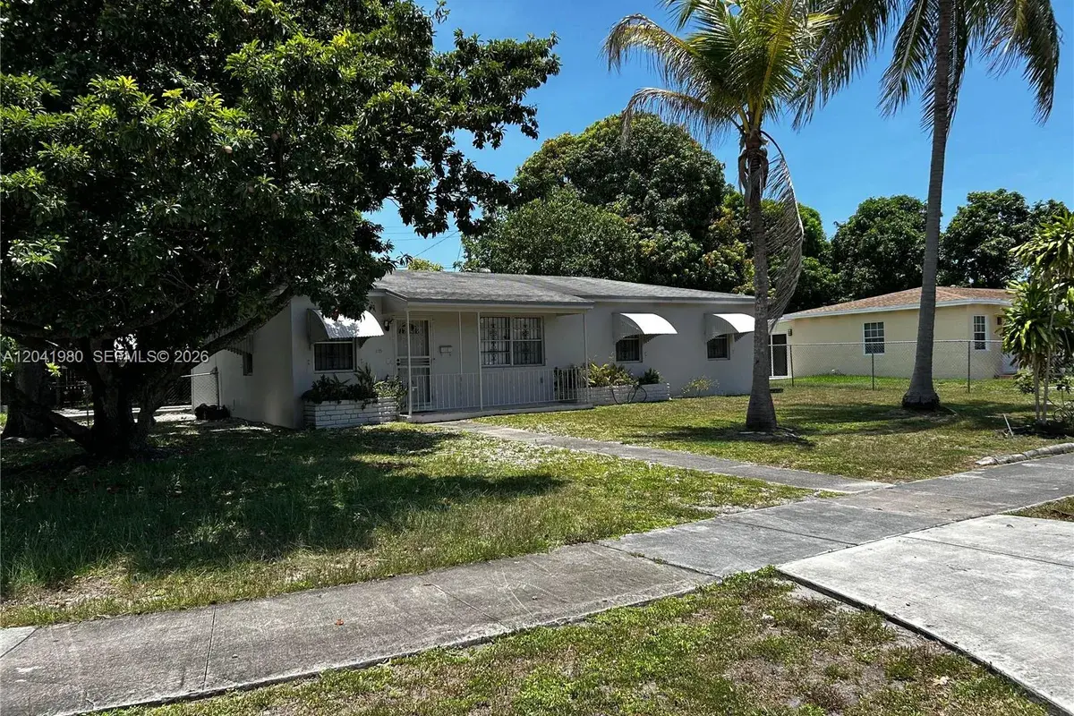 295 NW 189th Ter, Miami Gardens FL 33169
