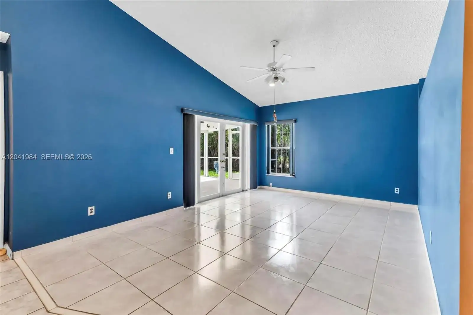 220 NW 207th Way, Pembroke Pines FL 33029 photo 4