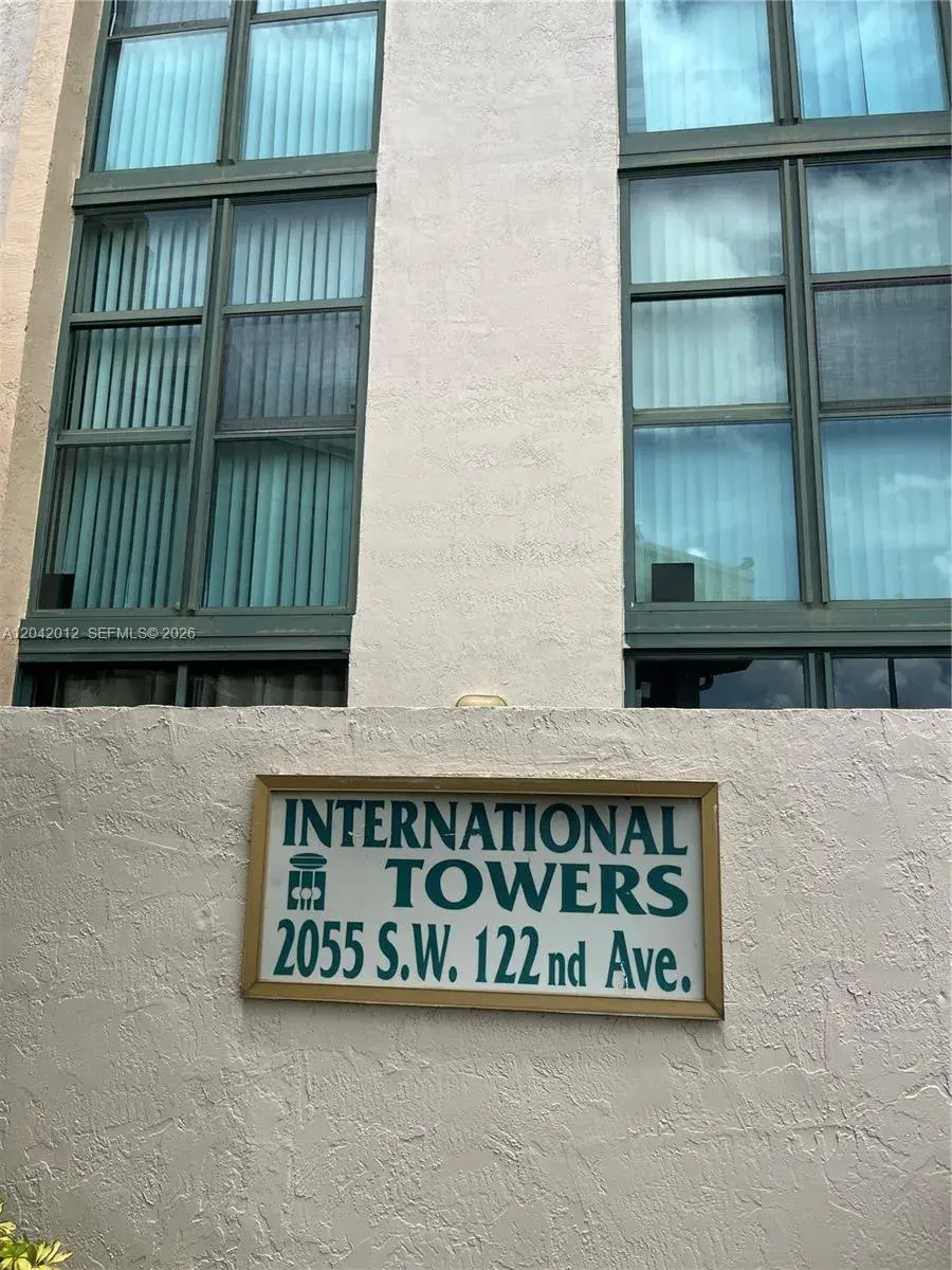 2055 SW 122nd Ave # 321, Miami FL 33175