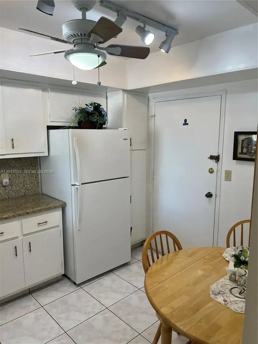1351 NE Miami Gardens Dr # 222E, Miami FL 33179 photo 2