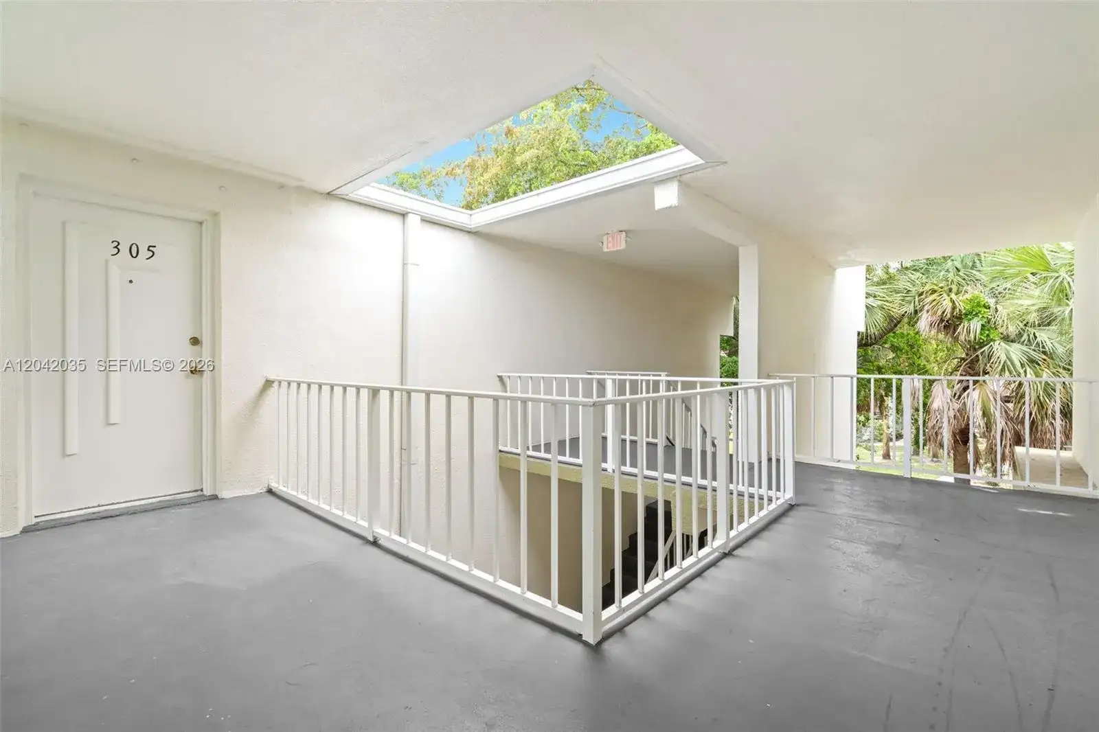 4215 N University Dr # 305, Sunrise FL 33351 photo 3