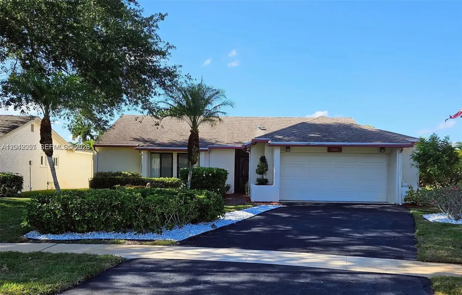 10301 Greenbriar Ct, Boca Raton FL 33498 photo 2