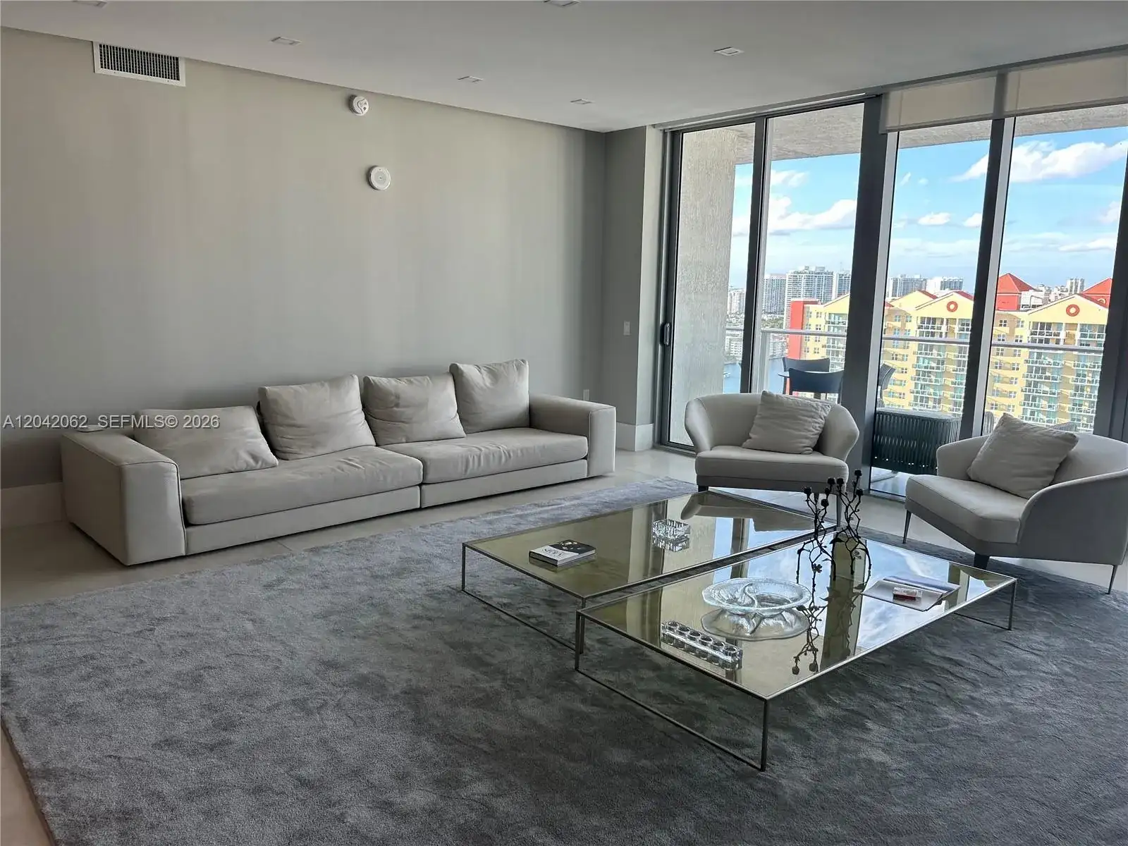 330 Sunny Isles Blvd # 2503, Sunny Isles Beach FL 33160 photo 4